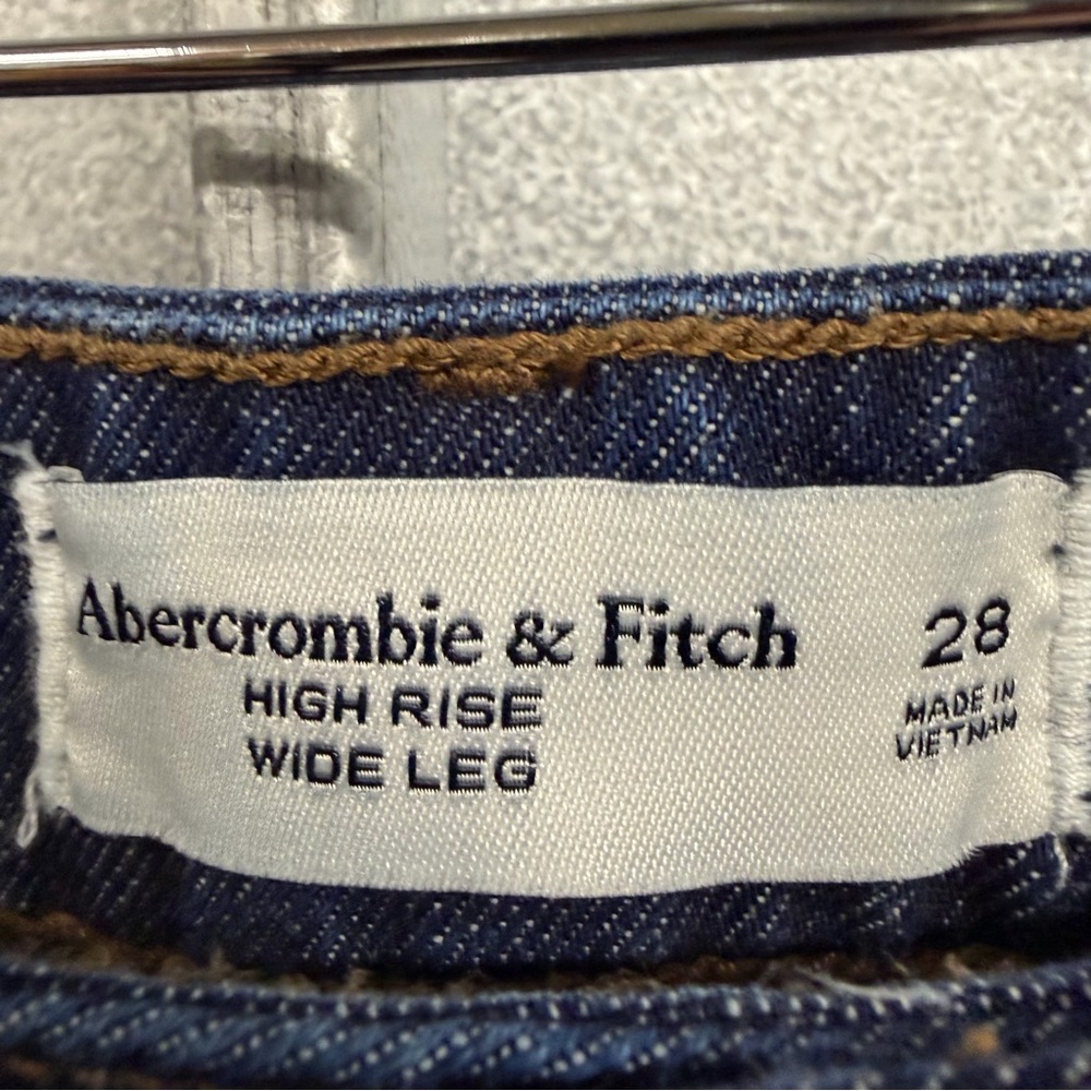 Abercrombie High Rise Wide Leg Jeans Dark Wash 28 - Picture 4 of 4
